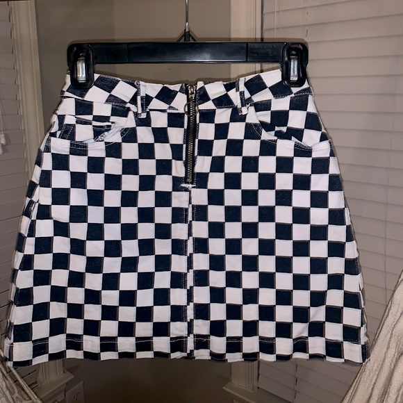 Urban Outfitters Dresses & Skirts - Checkerd mini skirt